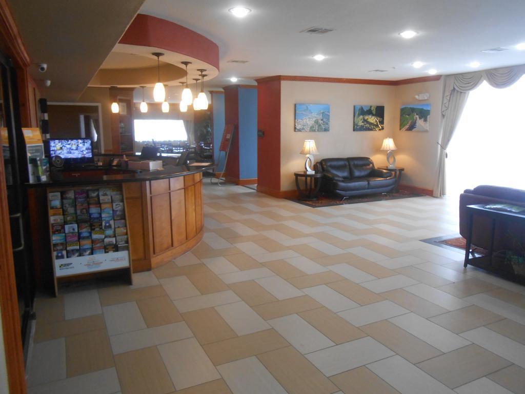 Comfort Suites Лейк Чарльз Экстерьер фото