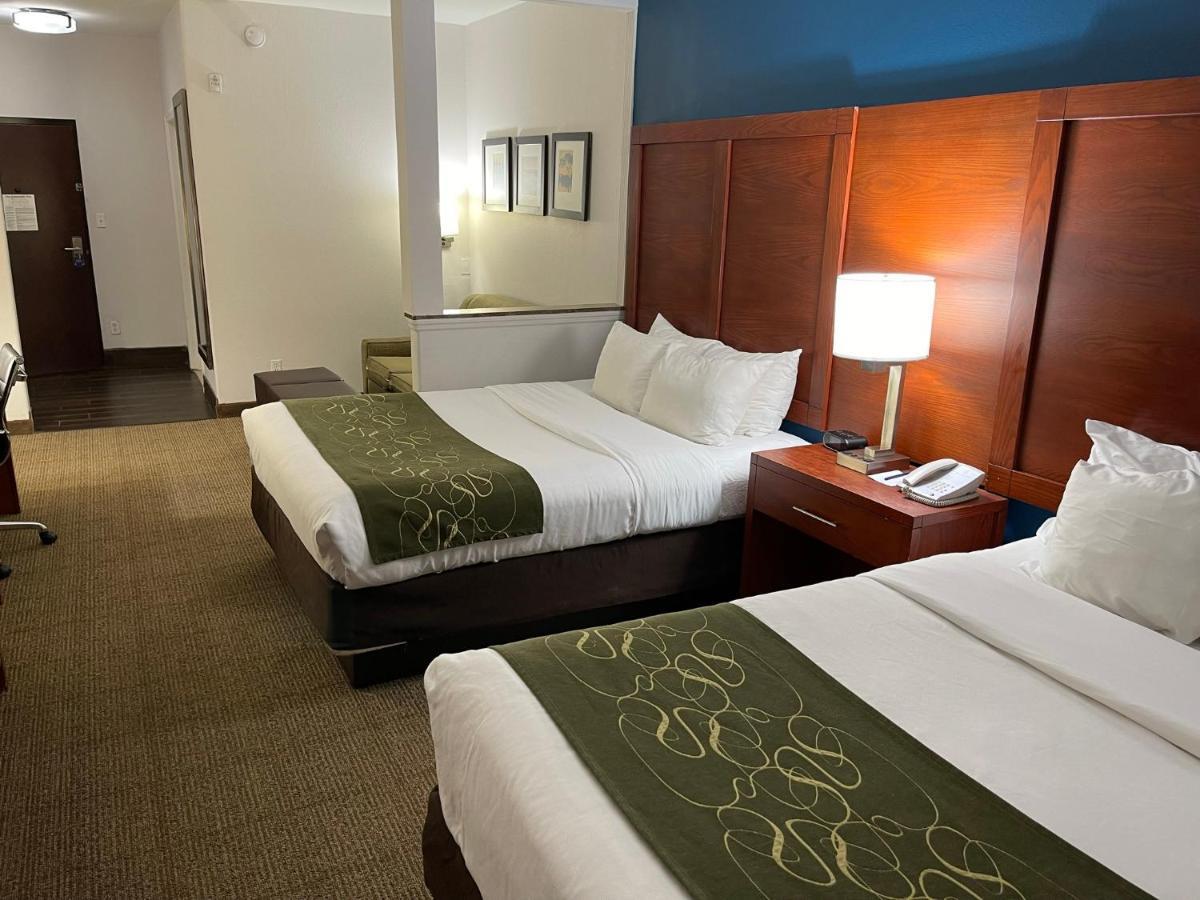 Comfort Suites Лейк Чарльз Экстерьер фото