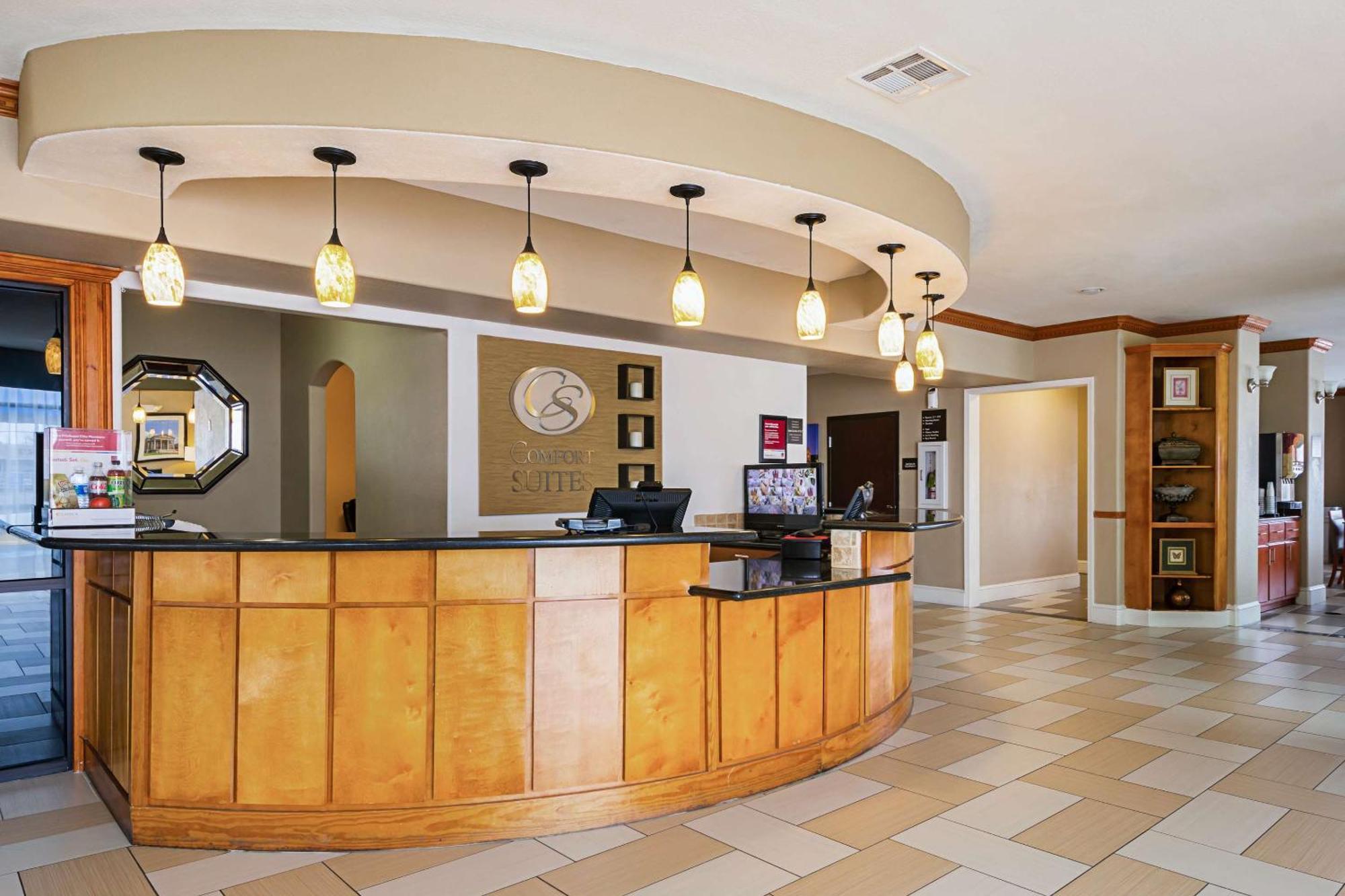 Comfort Suites Лейк Чарльз Экстерьер фото