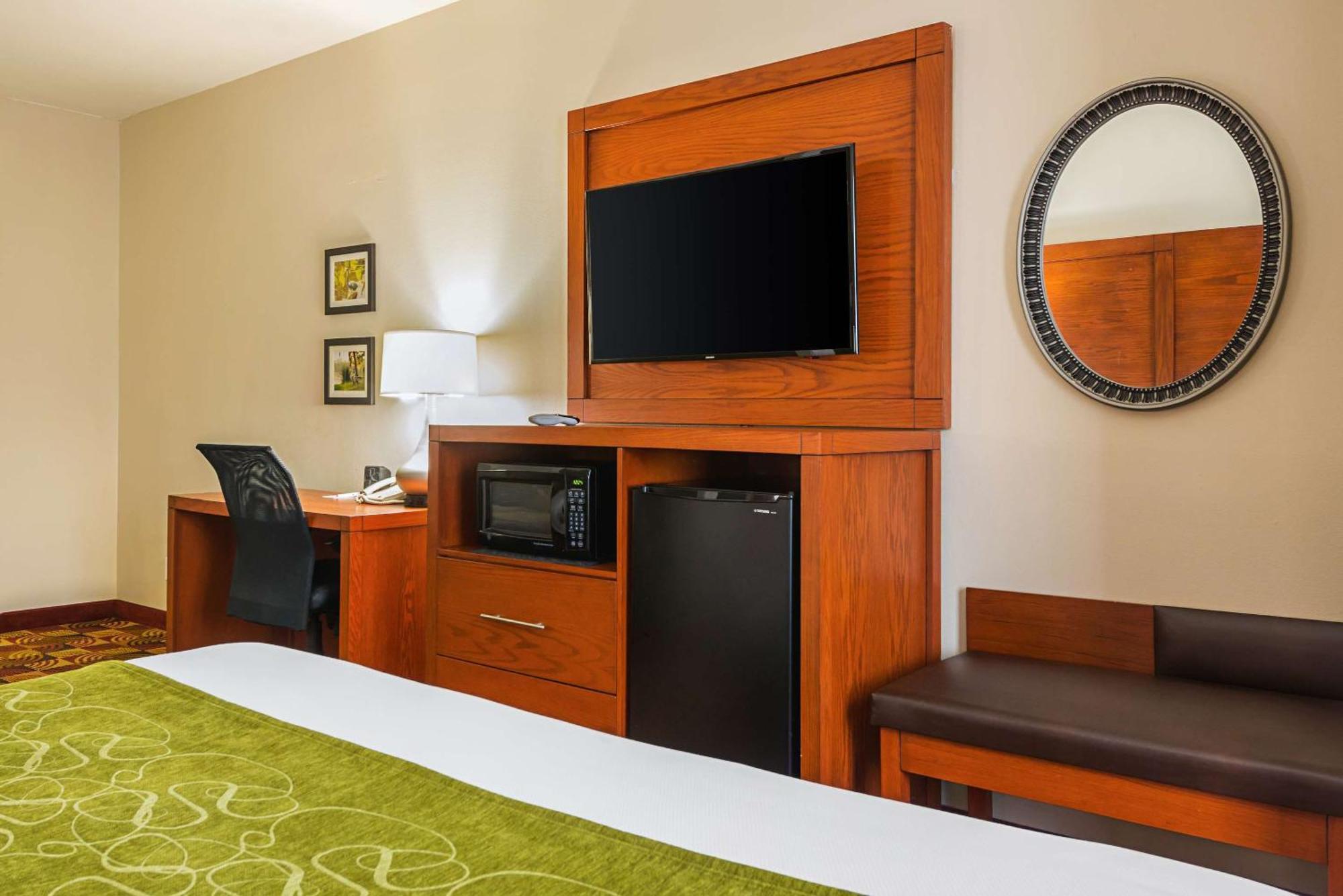 Comfort Suites Лейк Чарльз Экстерьер фото